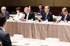 Keidanren's meeting with Minister of Agriculture, Forestry and Fisheries Koizumi